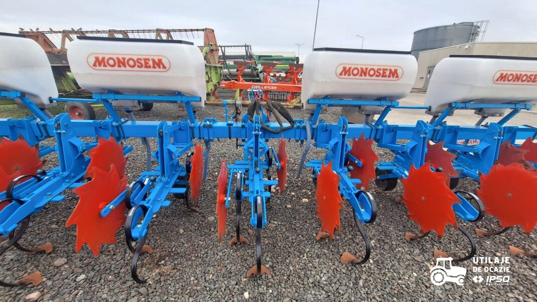 Cultivator cu fertilizare Monosem model SCD-9U