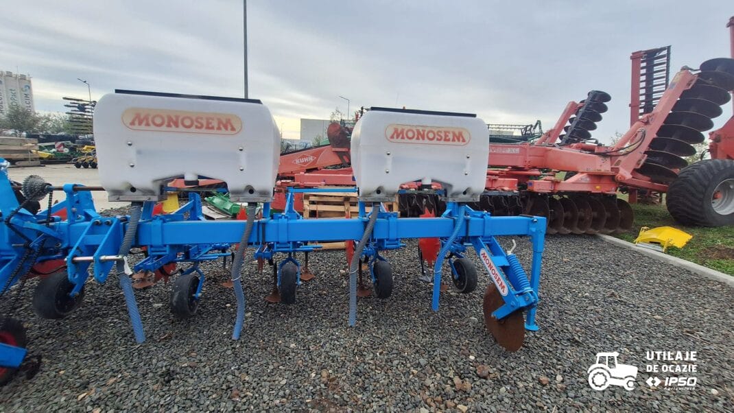 Cultivator cu fertilizare Monosem model SCD-9U