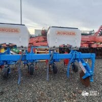 Cultivator cu fertilizare Monosem model SCD-9U