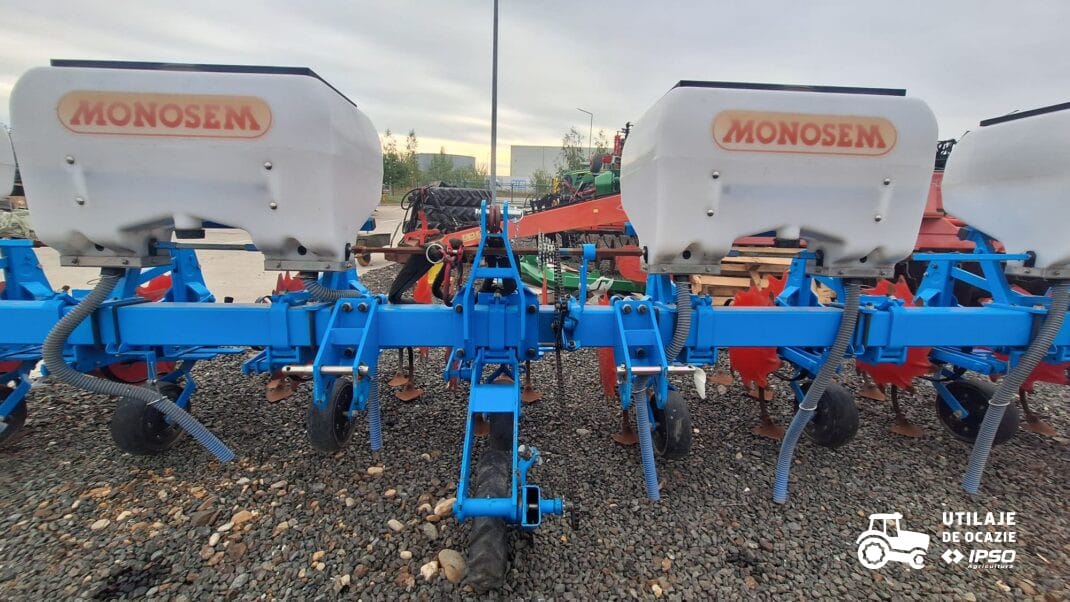 Cultivator cu fertilizare Monosem model SCD-9U