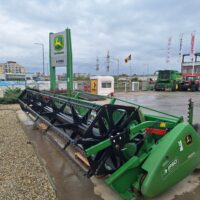 John Deere S770 + Header paioase