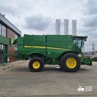 John Deere S770 + Header paioase