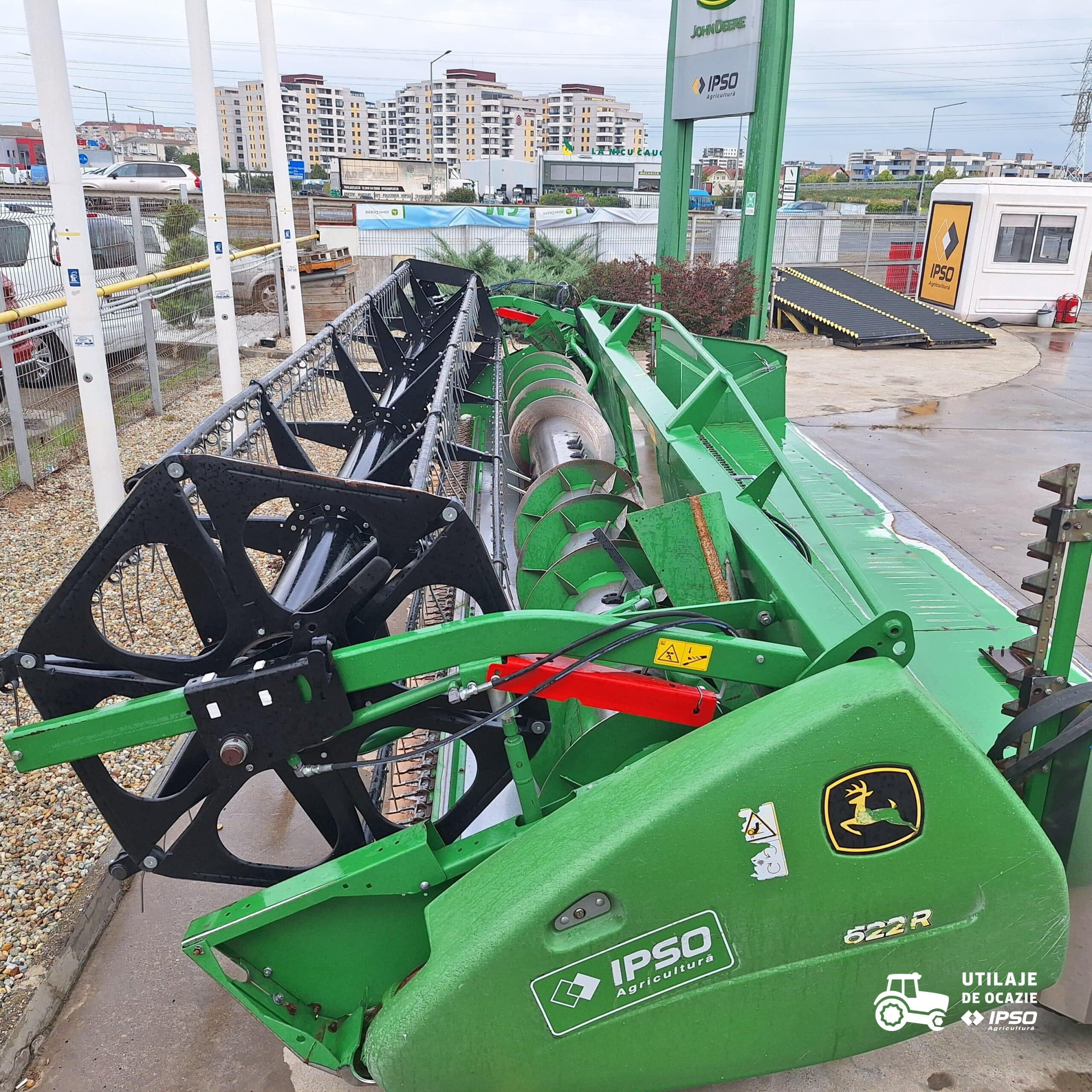 John Deere S770 + Header paioase