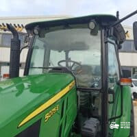 John Deere 5075E