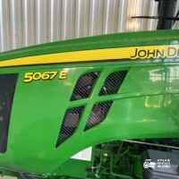 John Deere 5067E