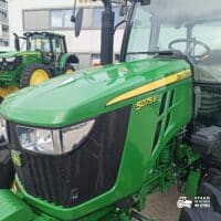 John Deere 5075E