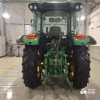 Tractor John Deere model 5115M