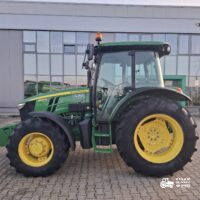 John Deere 5100M