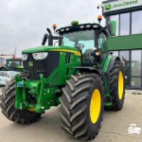 Tractor John Deere model  6R 215