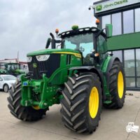 Tractor John Deere model  6R 215