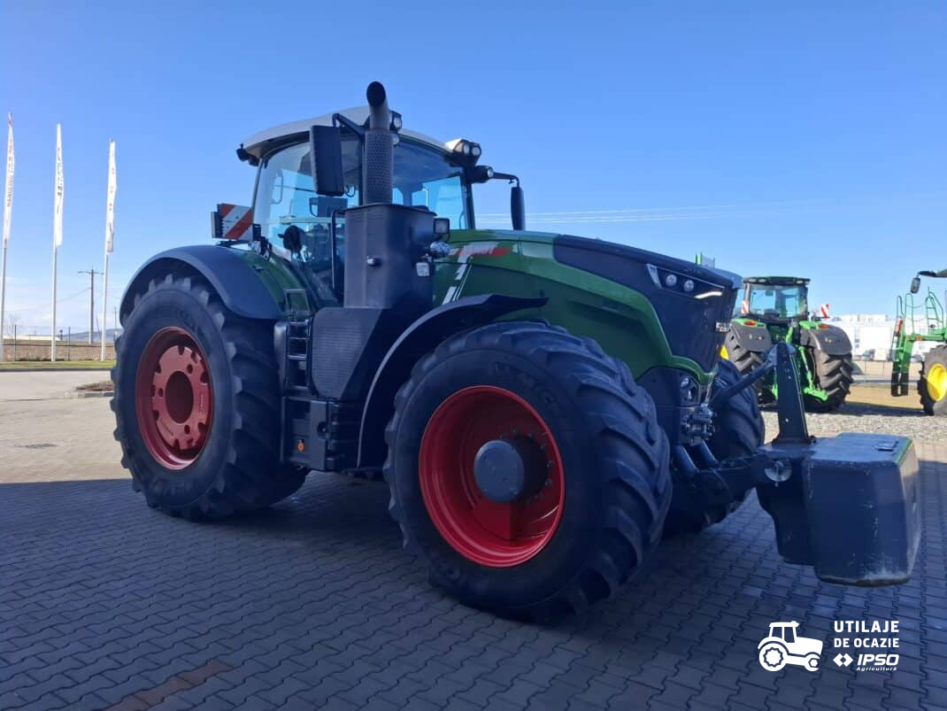 Tractor Fendt Model 1050 ProfiPLus