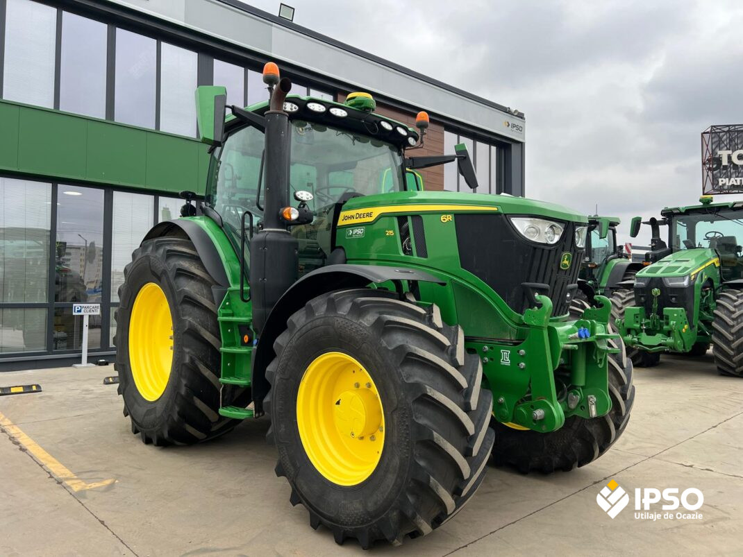 John Deere  6R 215