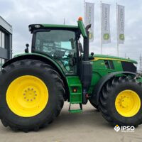 John Deere  6R 215