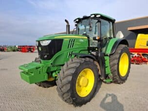 John Deere 6195M