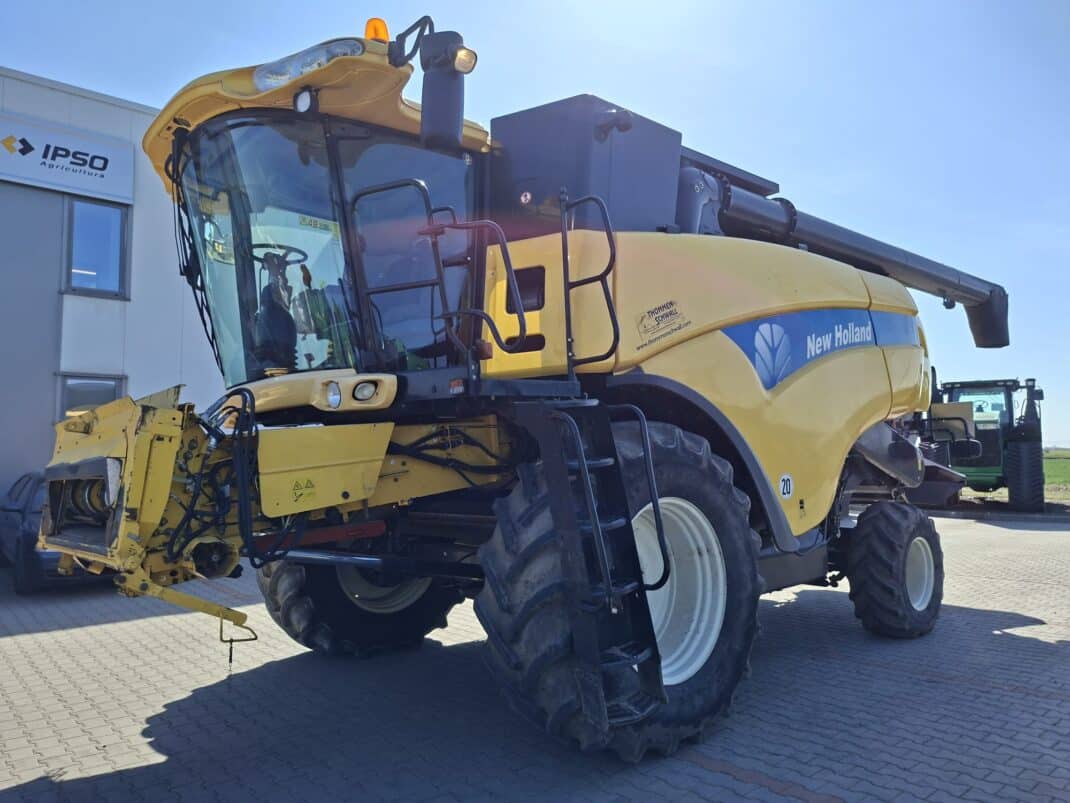 New Holland CX8080 + Header paioase