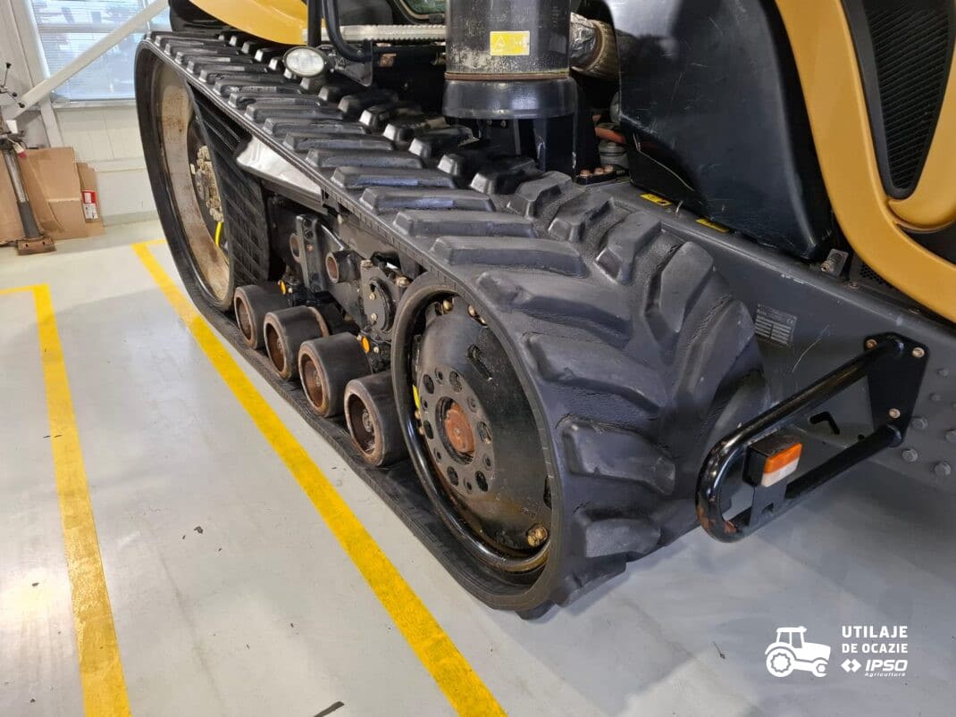 Challenger MT865E