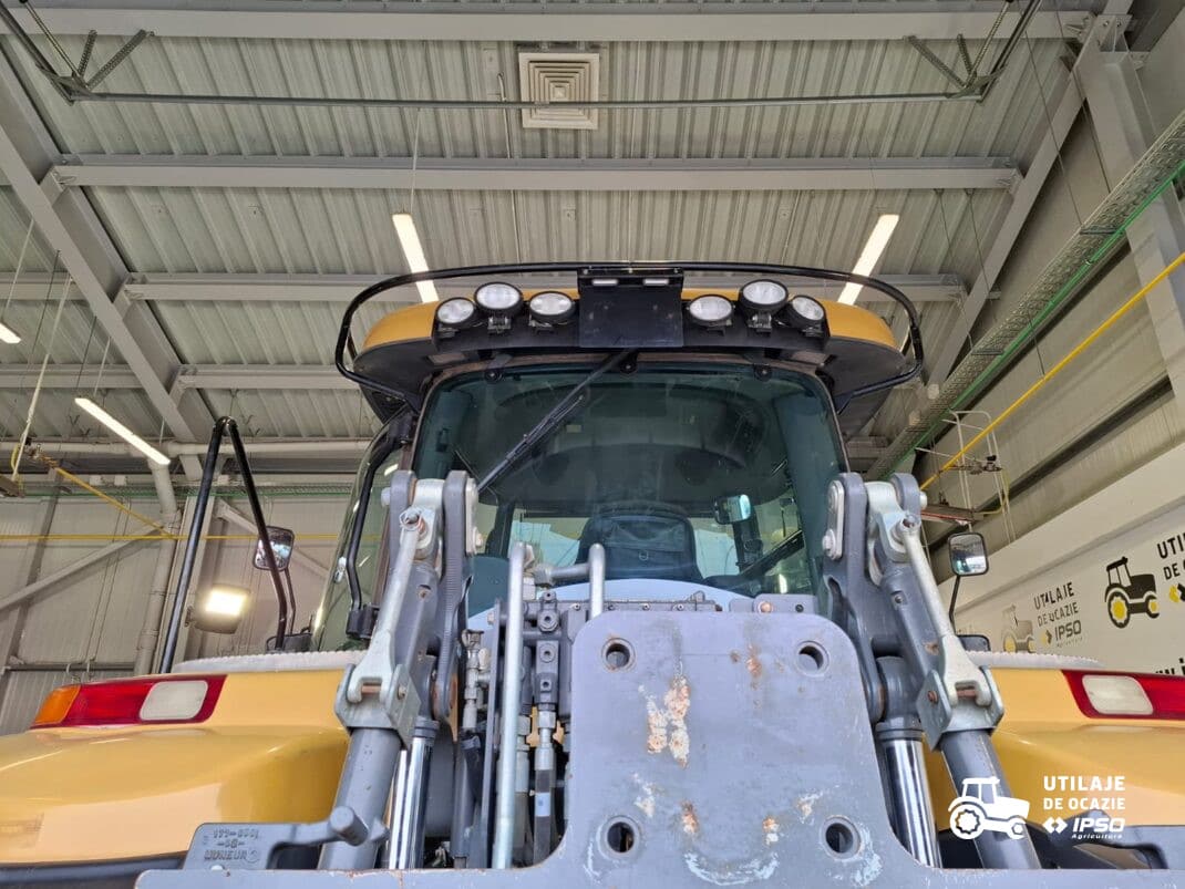 Challenger MT865E