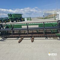 John Deere W440 + Header paioase