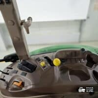 John Deere 5105M
