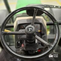 John Deere 5105M