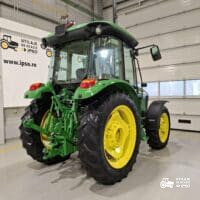 John Deere 5105M