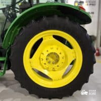 John Deere 5105M