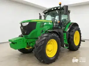 6215R 1 John Deere 6215R