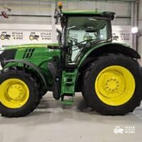 John Deere 6215R