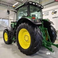 John Deere 6215R