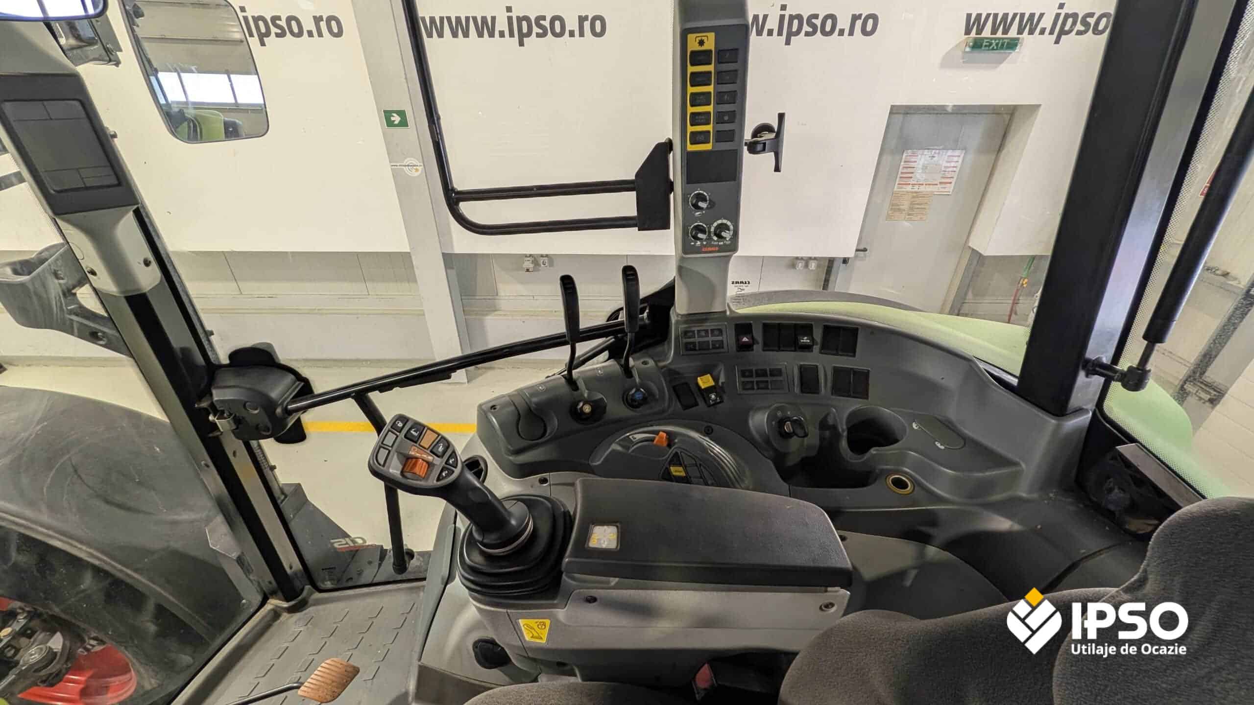 Claas Arion 450