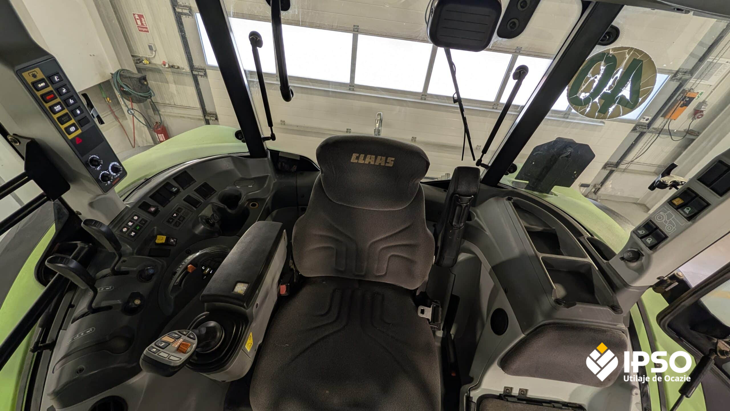 Claas Arion 450