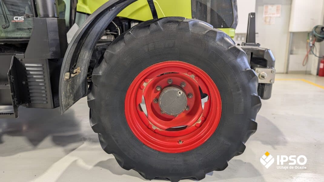 Claas Arion 450