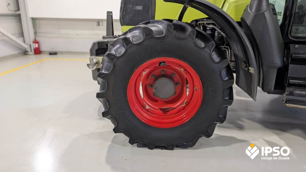 Claas Arion 450