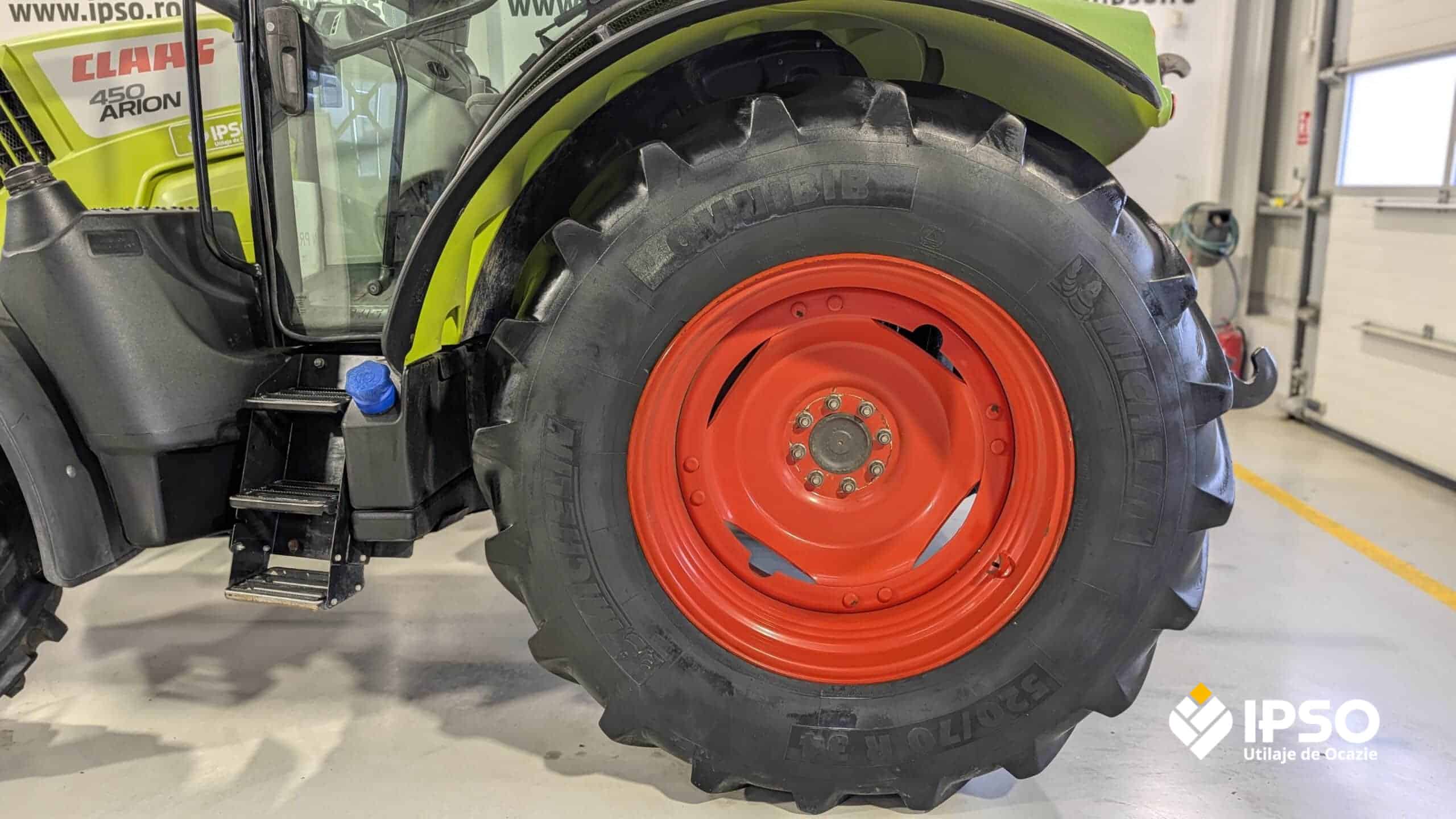 Claas Arion 450