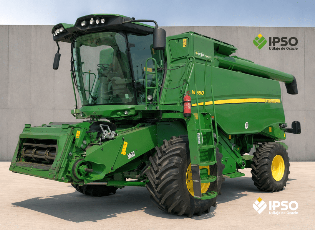 John Deere model W650 + Header  625R