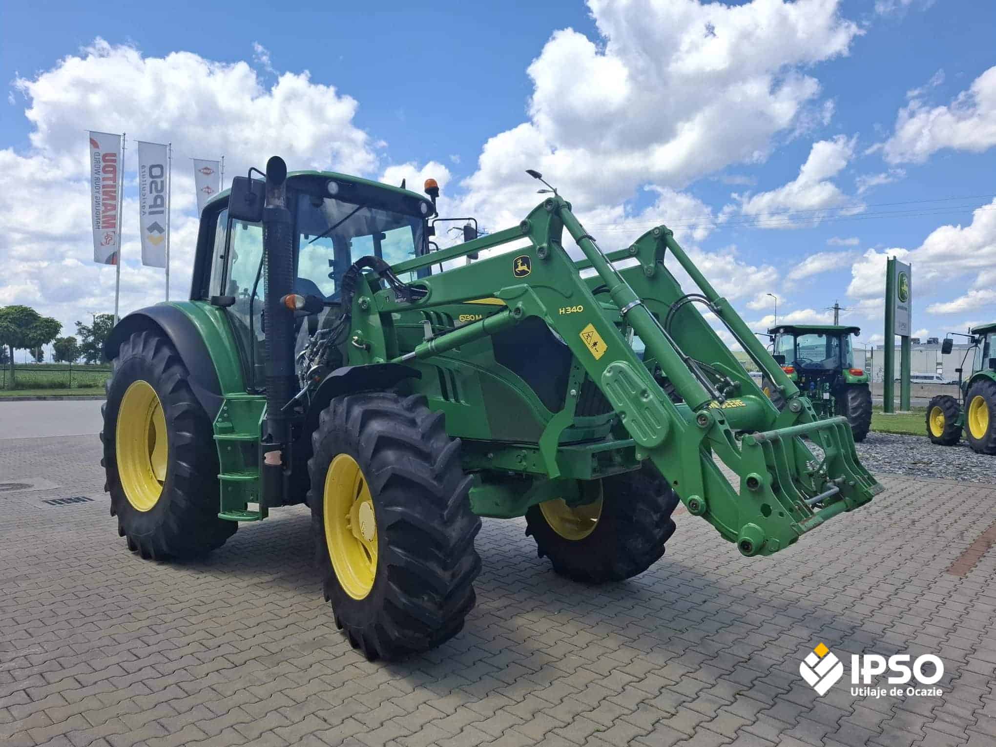 Tractor John Deere model 6130M