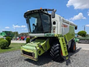 Claas Lexion 750 + Header paioase