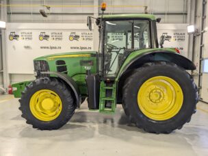 John Deere 6930