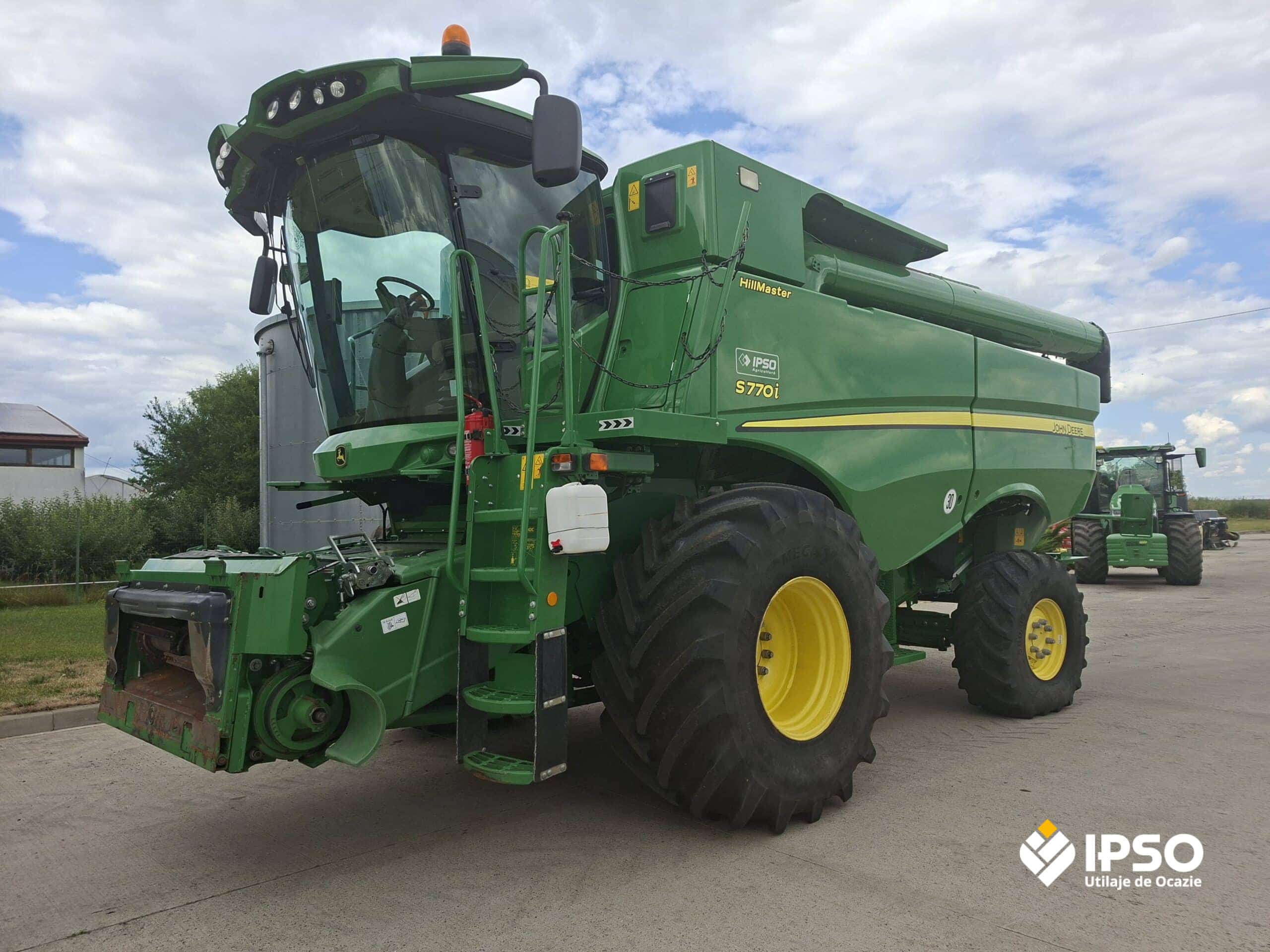 John Deere S770i HM + Header paioase