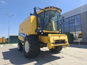 New Holland TC 5.80 + Header paioase