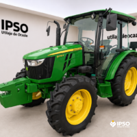John Deere 5075E