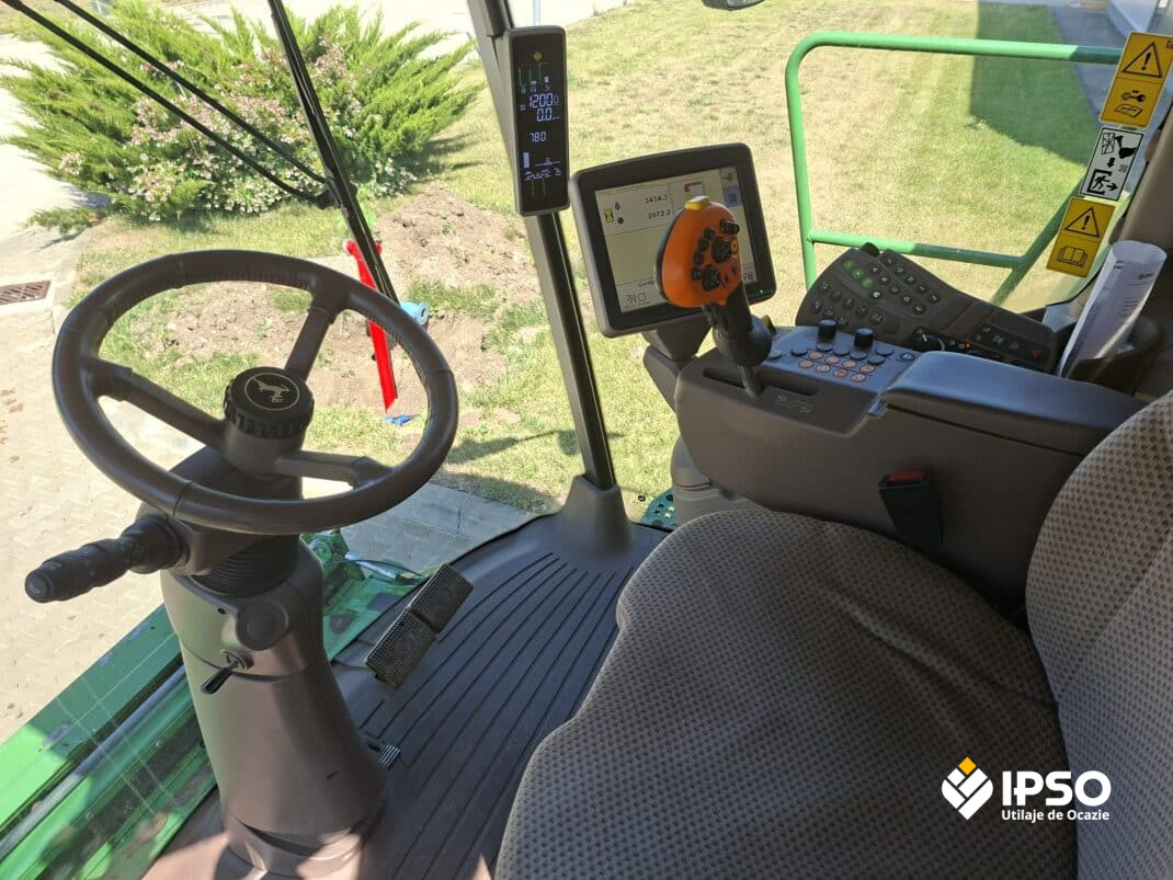 John Deere T660
