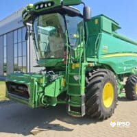 John Deere T660