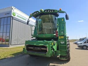 John Deere T660