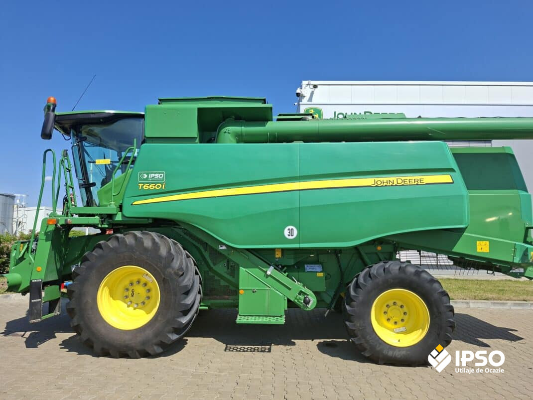 John Deere T660