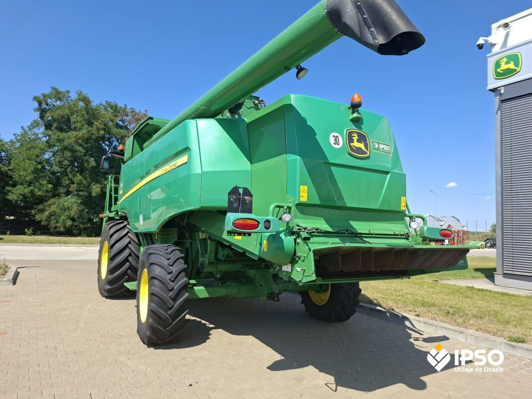 John Deere T660