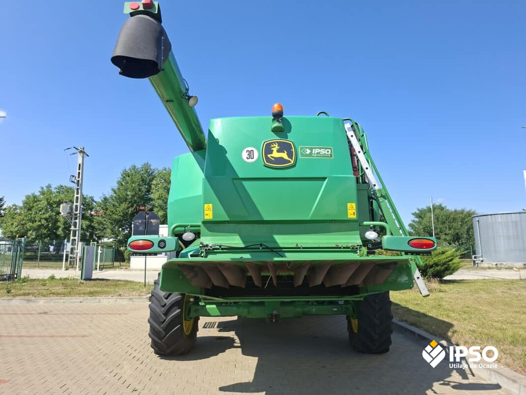 John Deere T660
