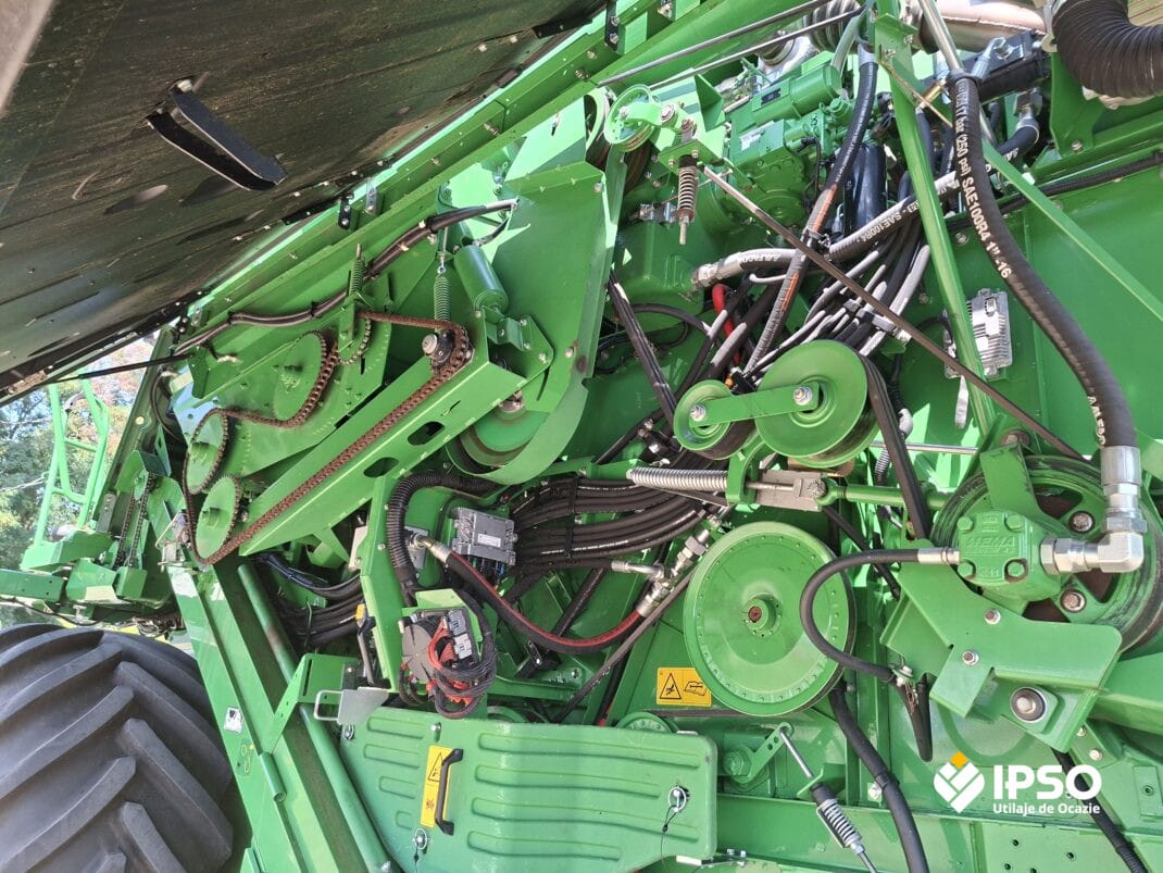 John Deere T660