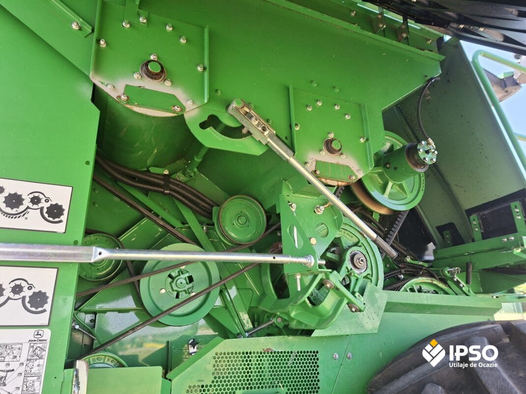 John Deere T660