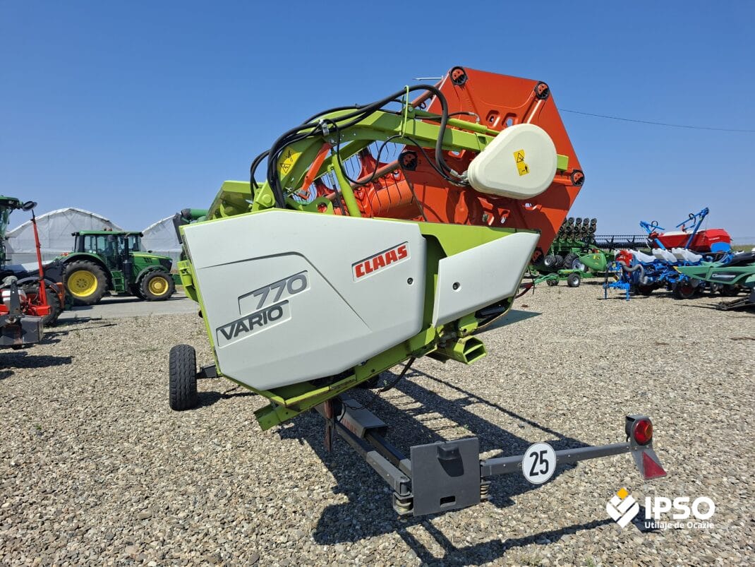 Claas Lexion 750 + Header paioase